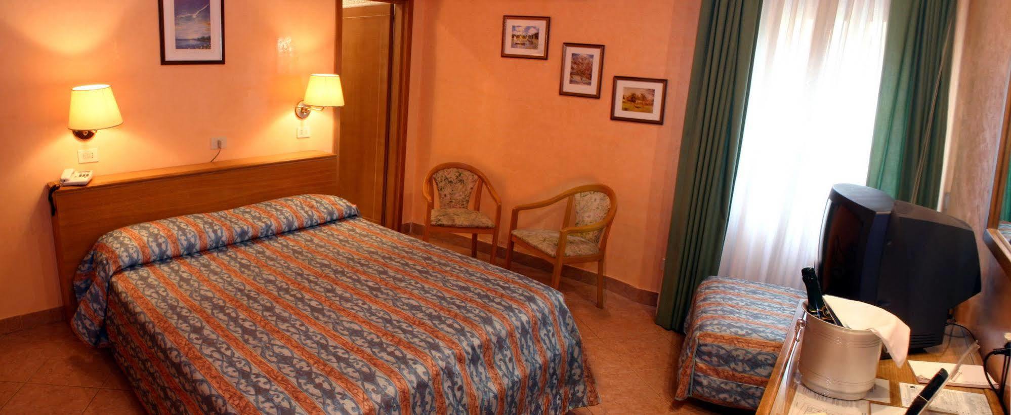 Hotel Patria Rome Room photo